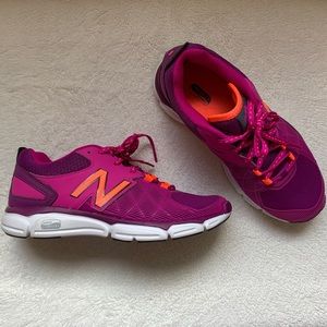 New Balance Women’s Athletic Sneaker 6.5 Magenta